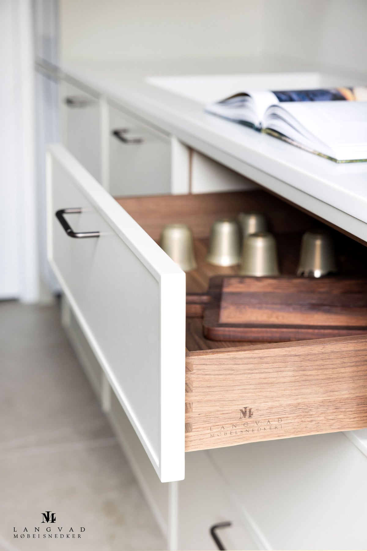 Østerbro diamond-cut cabinet handle in bronze / browned brass finish • Chr. Jørgensen