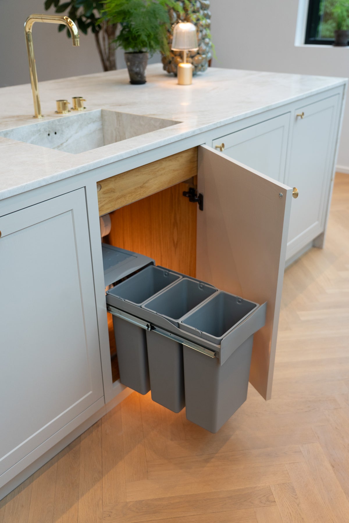 Copenhagen 3-30 full-extension waste system, 3 × 10 litres, light grey