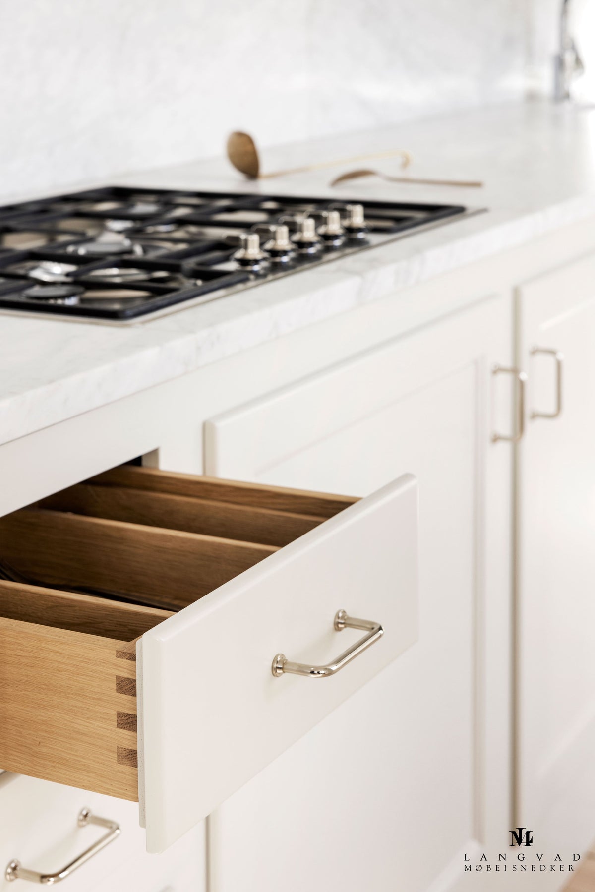 Frederiksberg cabinet handle in polished nickel • Chr. Jørgensen