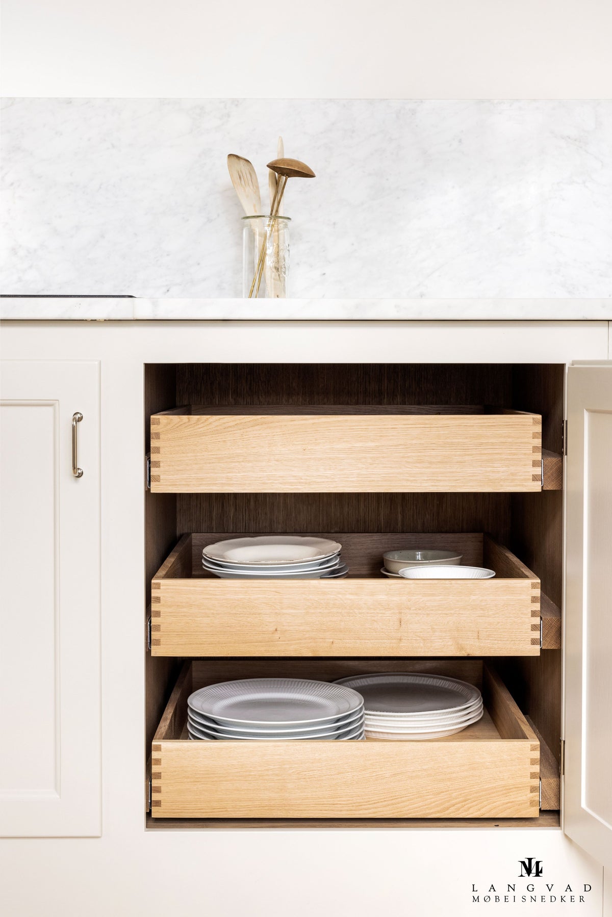Frederiksberg cabinet handle in polished nickel • Chr. Jørgensen