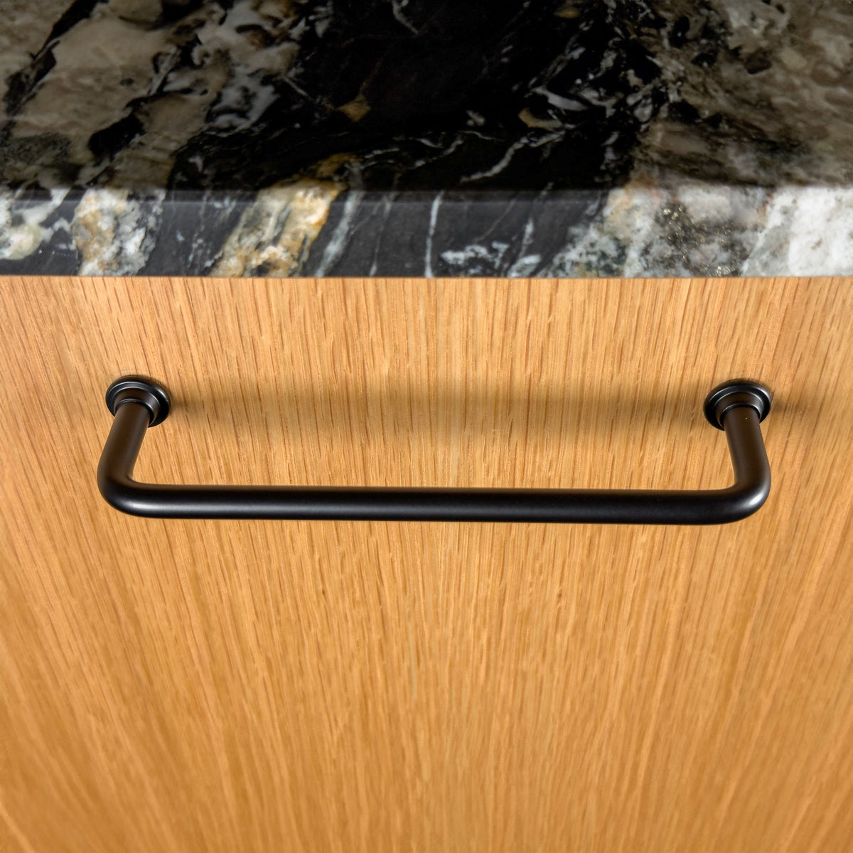 Frederiksberg cabinet handle in matt black • Chr. Jørgensen