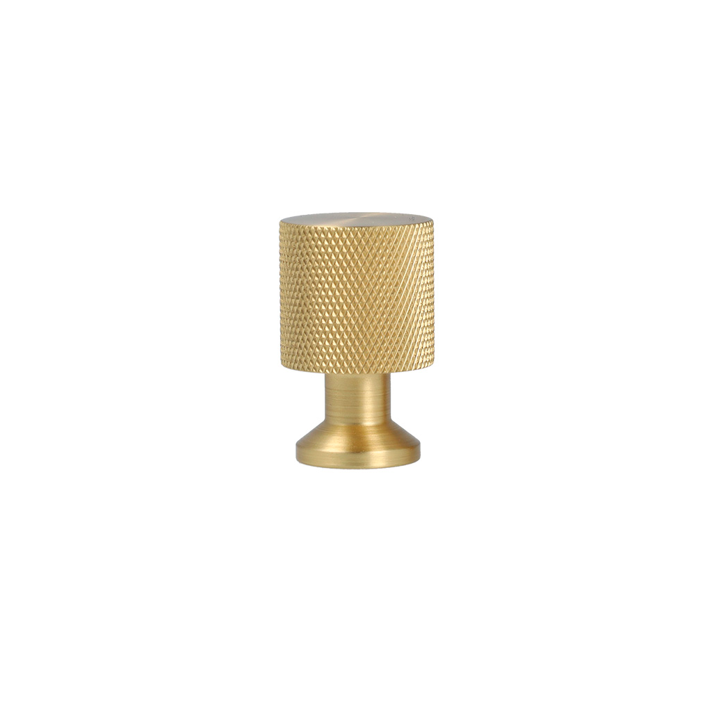Møbelknop med diamond cut i messing uden lak, 33 mm - Nyboder • Chr. Jørgensen - Copenhagenhomedesign