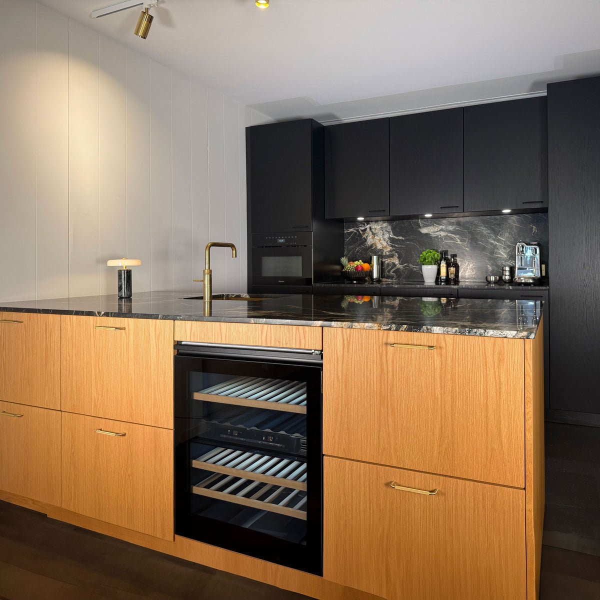 Østerbro diamond-cut cabinet handle in brushed brass, lacquered • Chr. Jørgensen