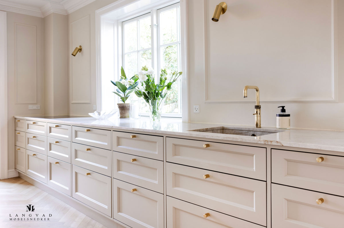 Cross cabinet knobs in brass, set of 2 • Buster + Punch