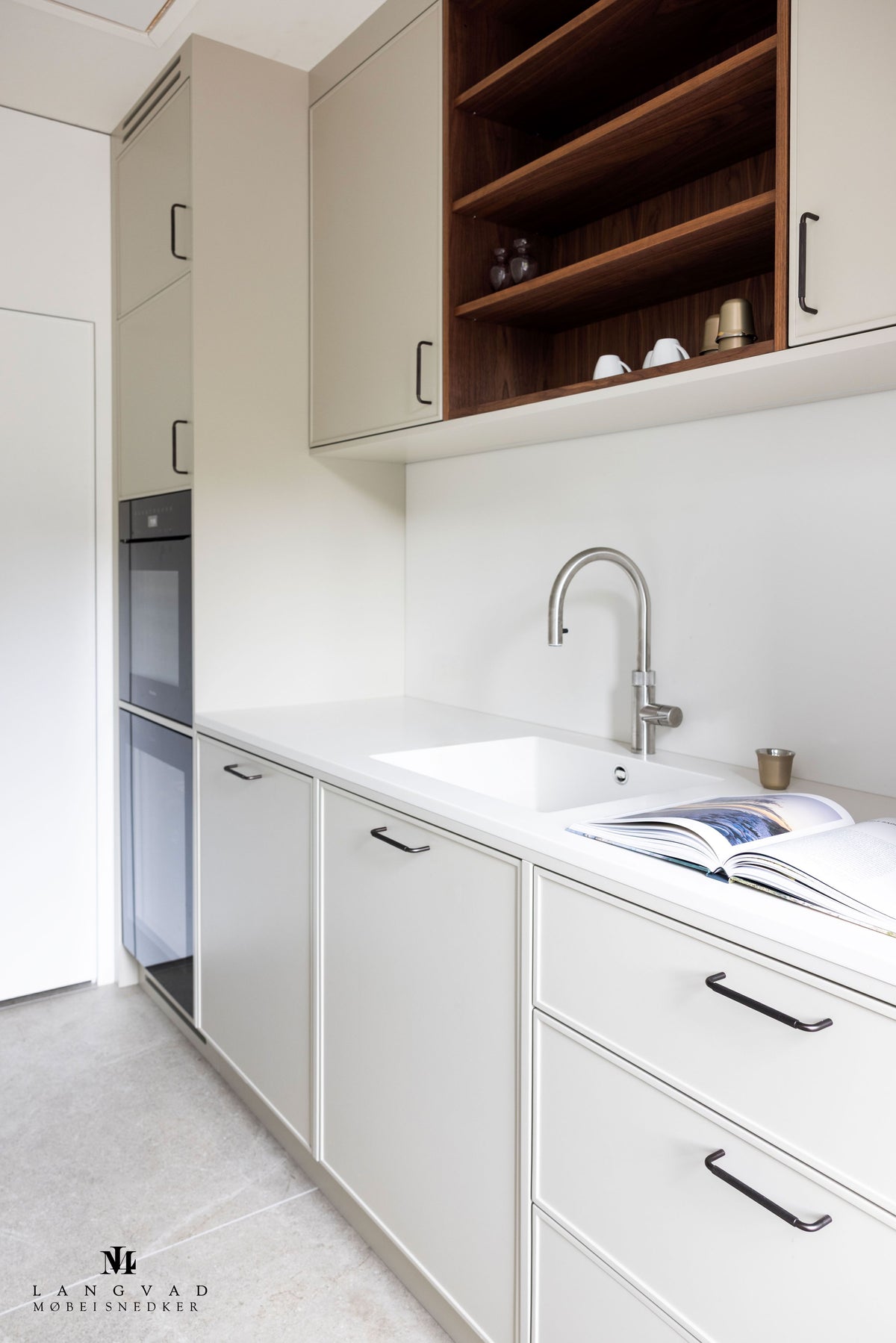 Østerbro diamond-cut cabinet handle in bronze / browned brass finish • Chr. Jørgensen