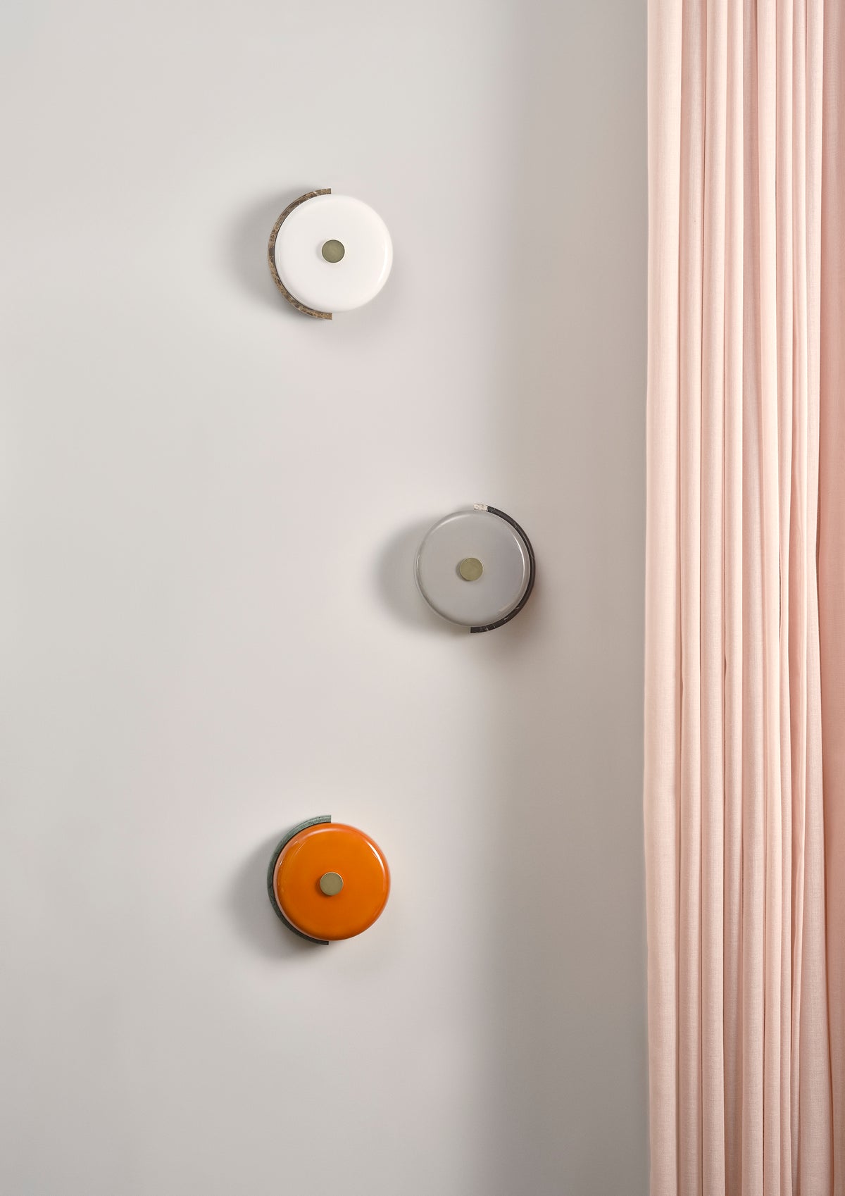 TRIP Wall væglampe, ash/grey • Design by Us - Copenhagenhomedesign