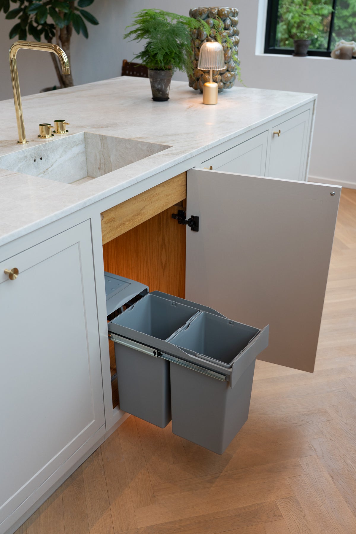 Copenhagen 2-28 full-extension waste system, 2 × 14 litres, light grey