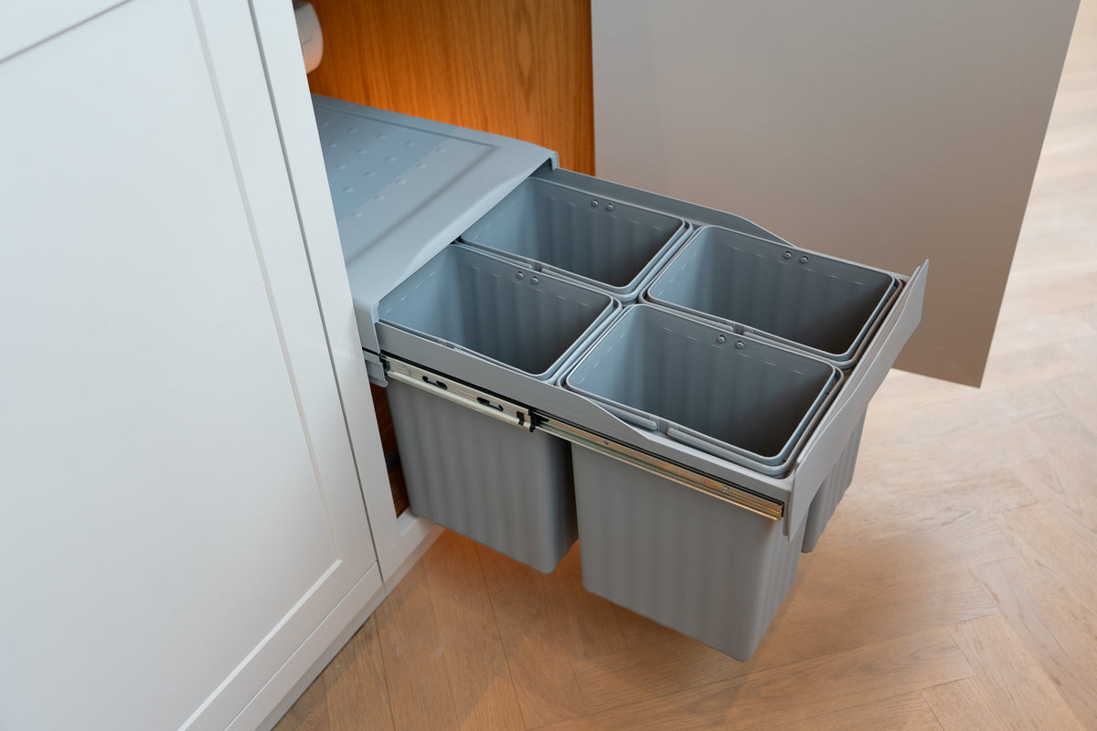 Copenhagen 4-30 full-extension waste system, 4 × 7.5 litres