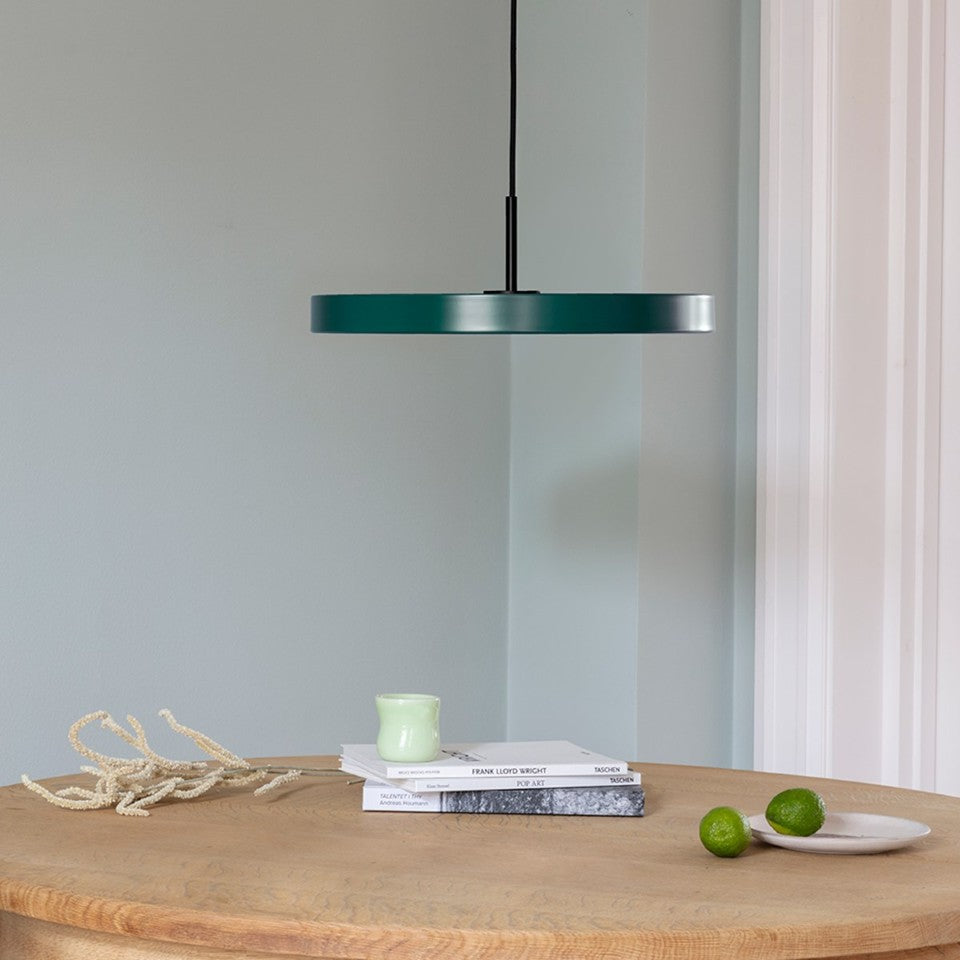 Asteria Plus pendel, grøn og sort • UMAGE - Copenhagenhomedesign