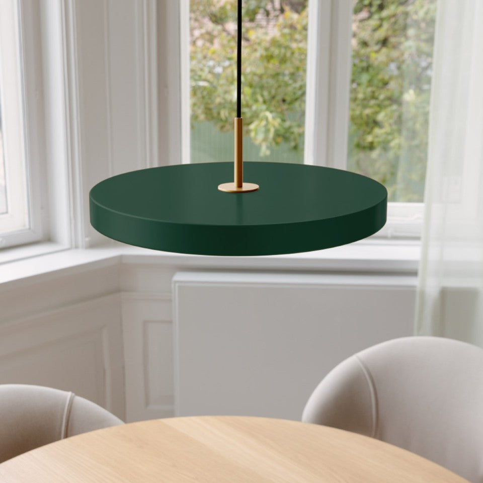 Asteria Plus pendel, grøn og messing • UMAGE - Copenhagenhomedesign