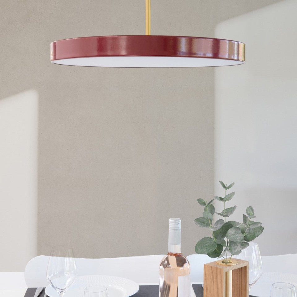 Asteria Plus pendel, rød og messing • UMAGE - Copenhagenhomedesign