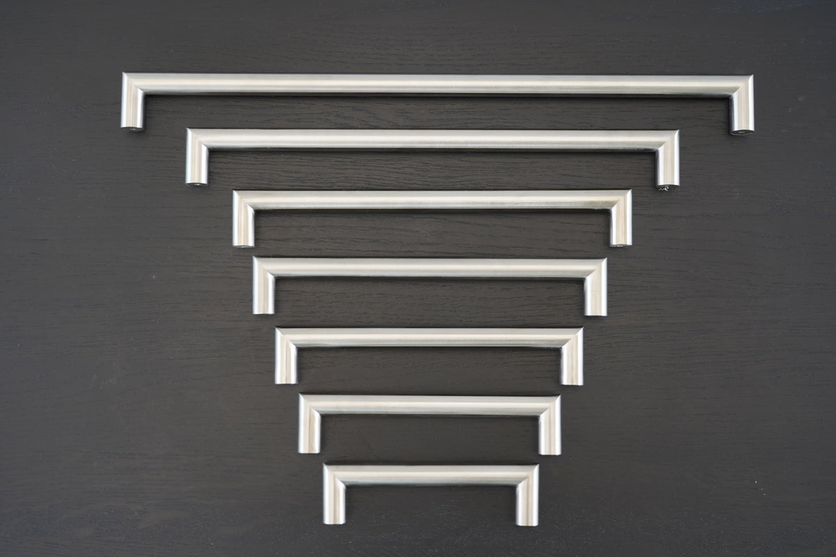 Odense • Kitchen handle, brushed stainless steel