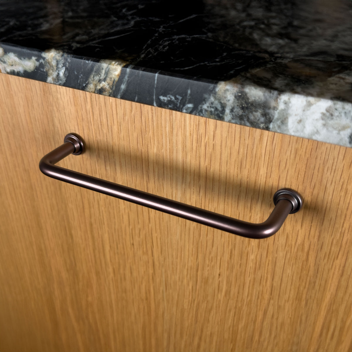 Frederiksberg cabinet handle in bronze / browned brass finish • Chr. Jørgensen