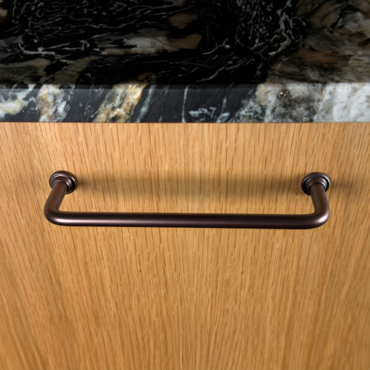 Frederiksberg cabinet handle in bronze / browned brass finish • Chr. Jørgensen