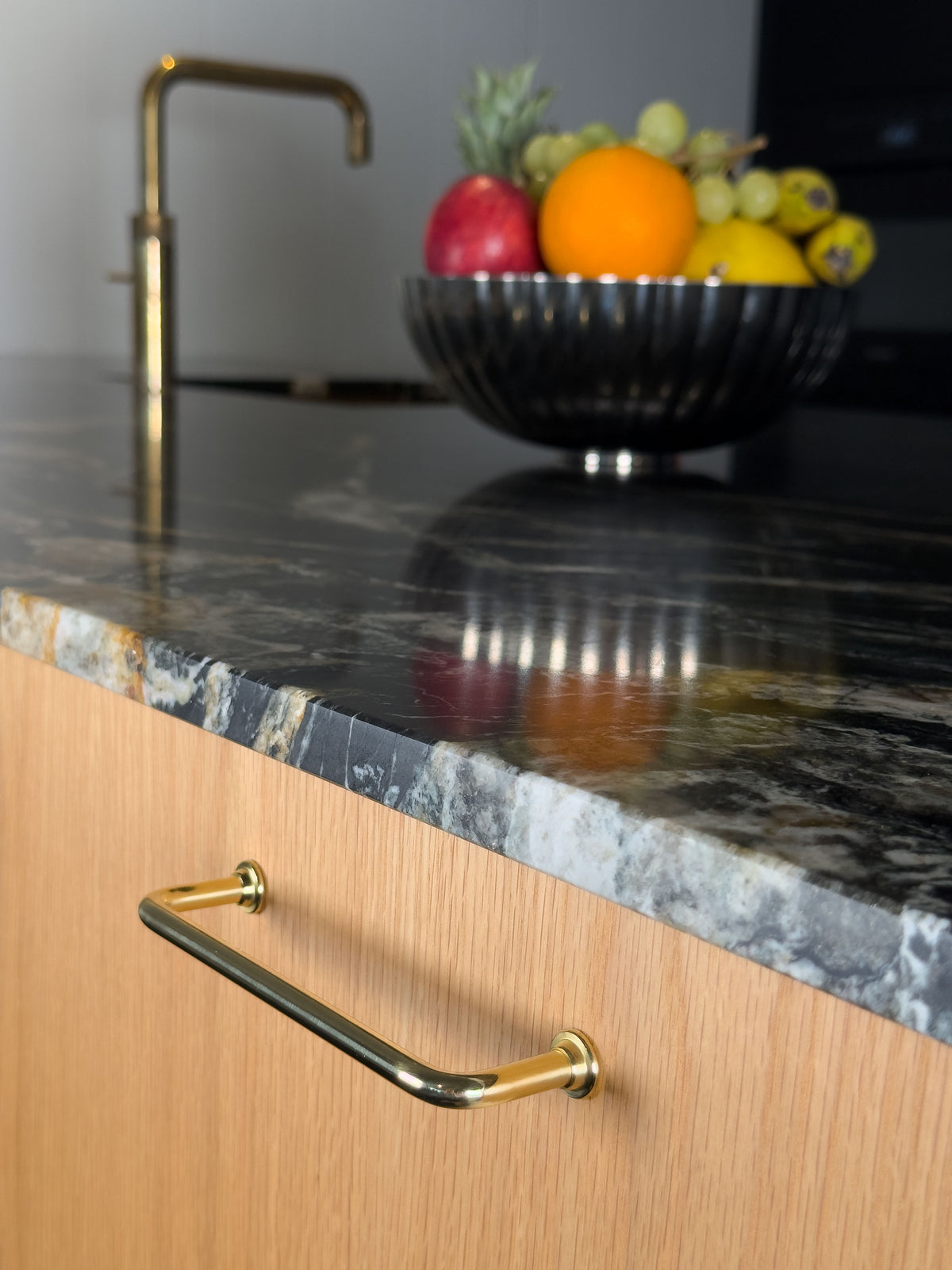 Frederiksberg cabinet handle in polished brass with lacquer • Chr. Jørgensen