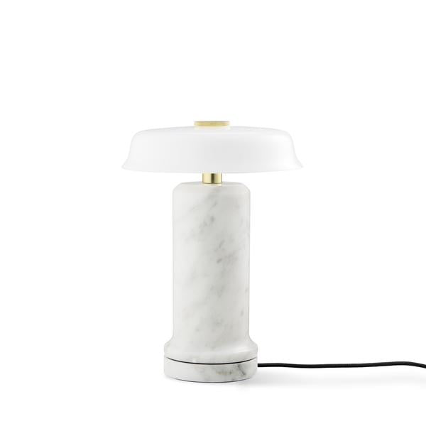 TRIP No. 2 portable bordlampe, hvid carrara/opal glossy • Design by Us - Copenhagenhomedesign