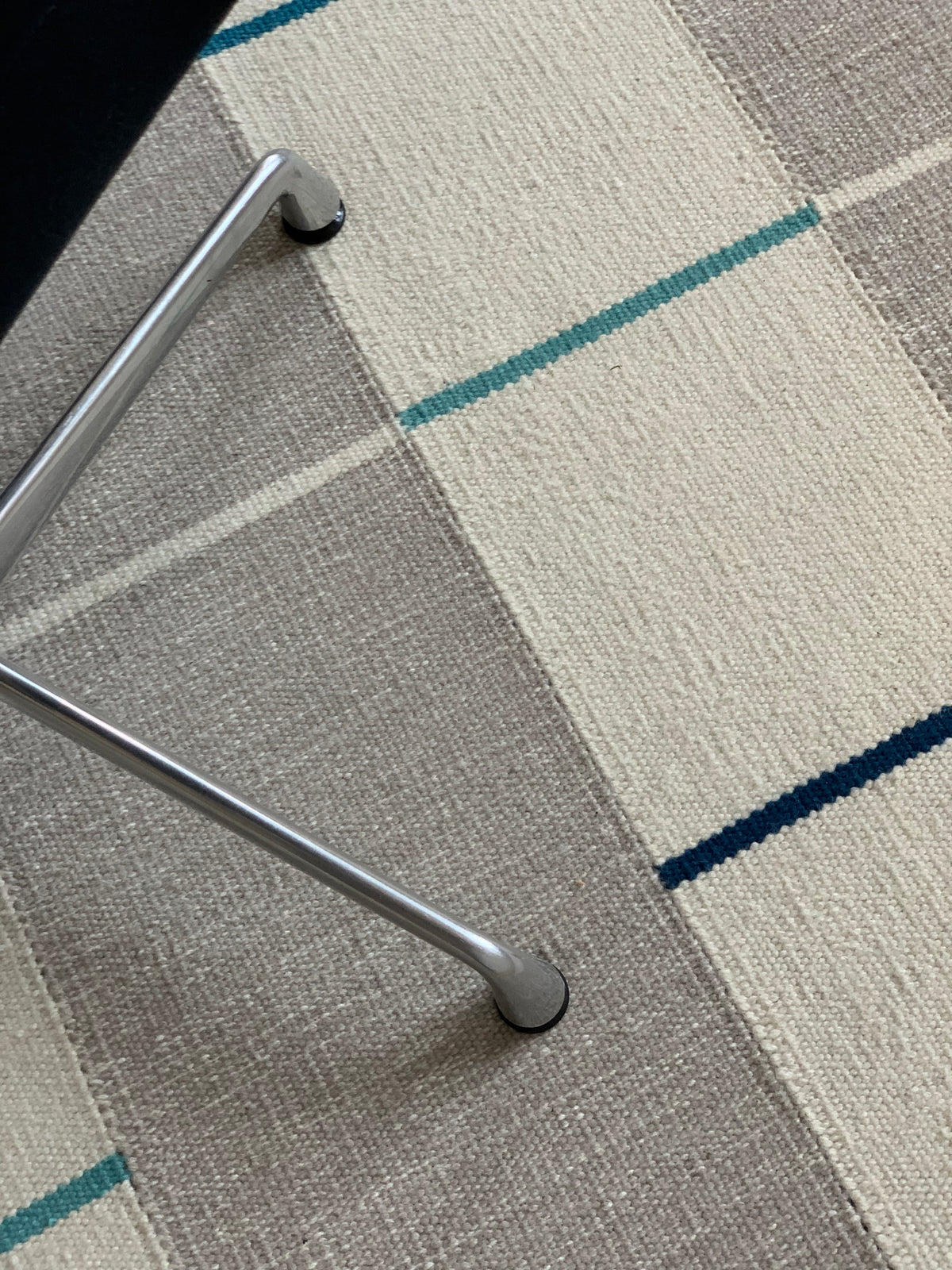 Tæppe VK-11, grå/hvid/blå • NORDICMODERN - Copenhagenhomedesign