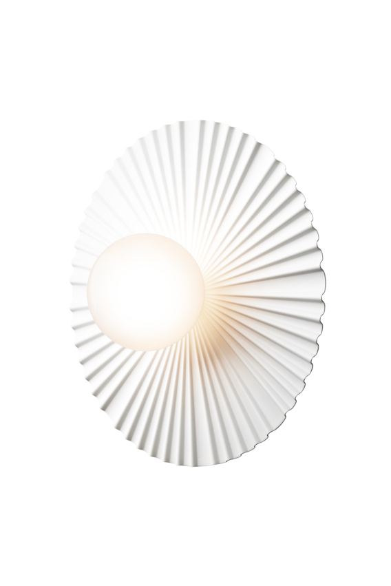 Liila Muuse væg- og loftlampe, hvid / opal • NUURA - Copenhagenhomedesign