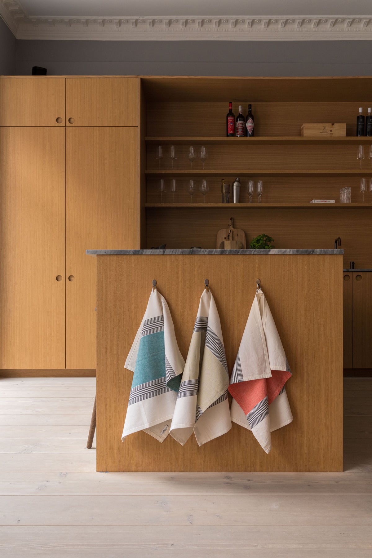 Tea towels, viskestykker (2 stk.), oliven/sort/hvid • NORDICMODERN - Copenhagenhomedesign