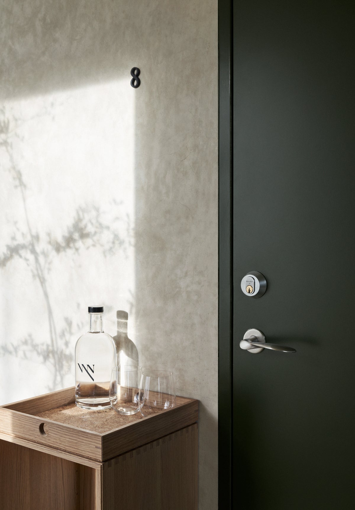 Arne Jacobsen dørhåndtag - AJ97 dørgreb i børstet rustfrit stål, lille model med snap-on cover  • d line - Copenhagenhomedesign