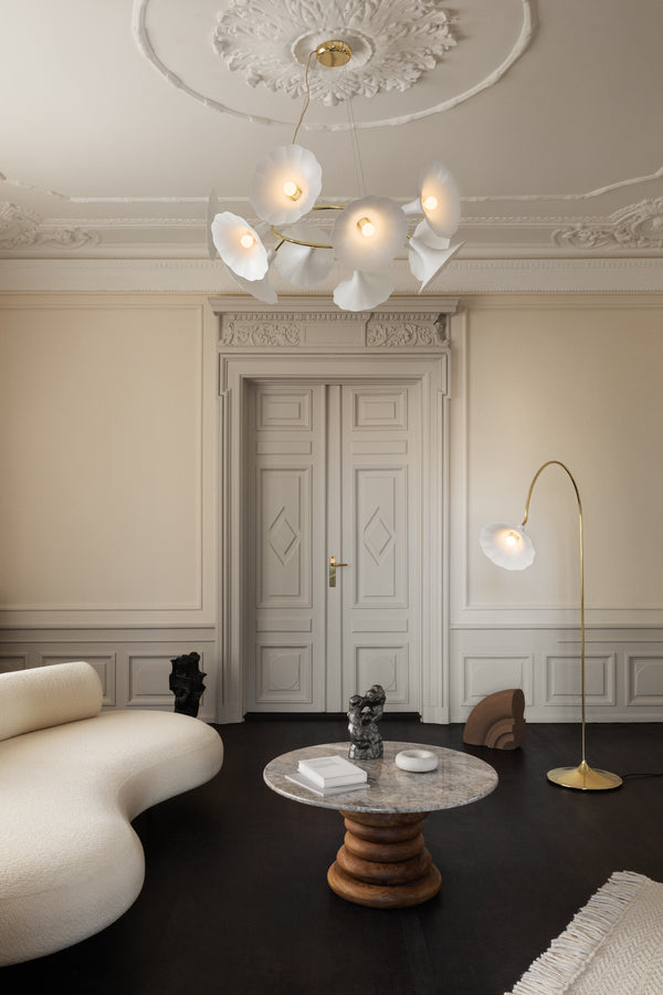 Petalii 10 lysekrone, polished brass / opal • NUURA - Copenhagenhomedesign