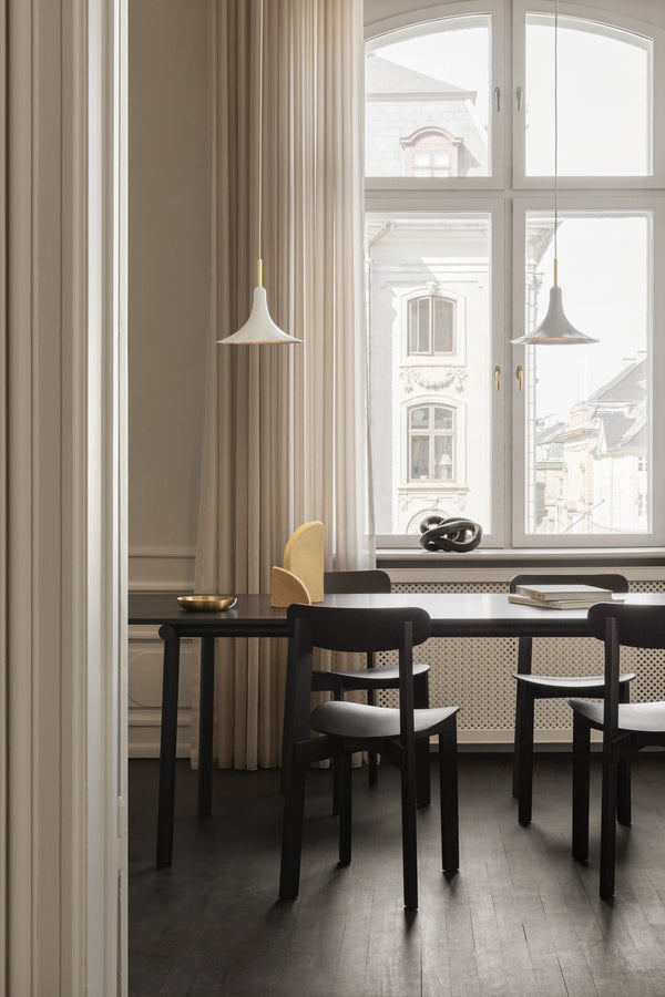 Petalii 1 pendel, polished brass / opal • NUURA - Copenhagenhomedesign
