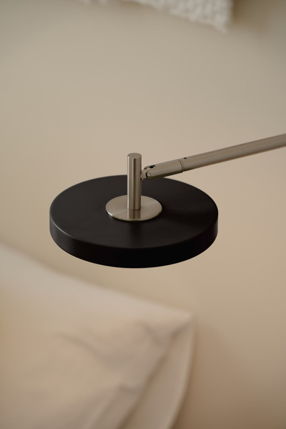Asteria Wall væglampe (med hardwire add on), sort og stål • UMAGE - Copenhagenhomedesign