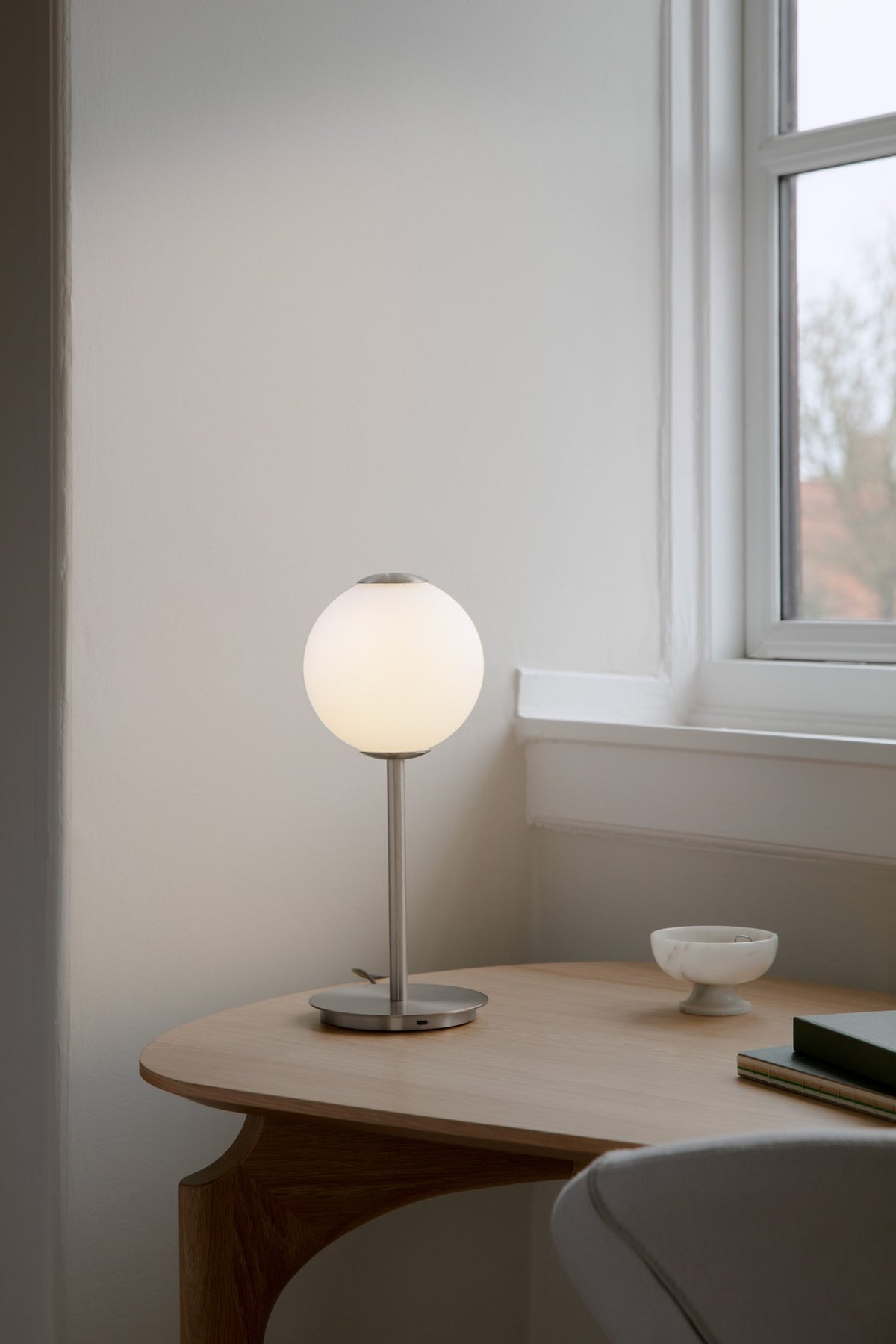 Audrey Table table lamp, steel • UMAGE