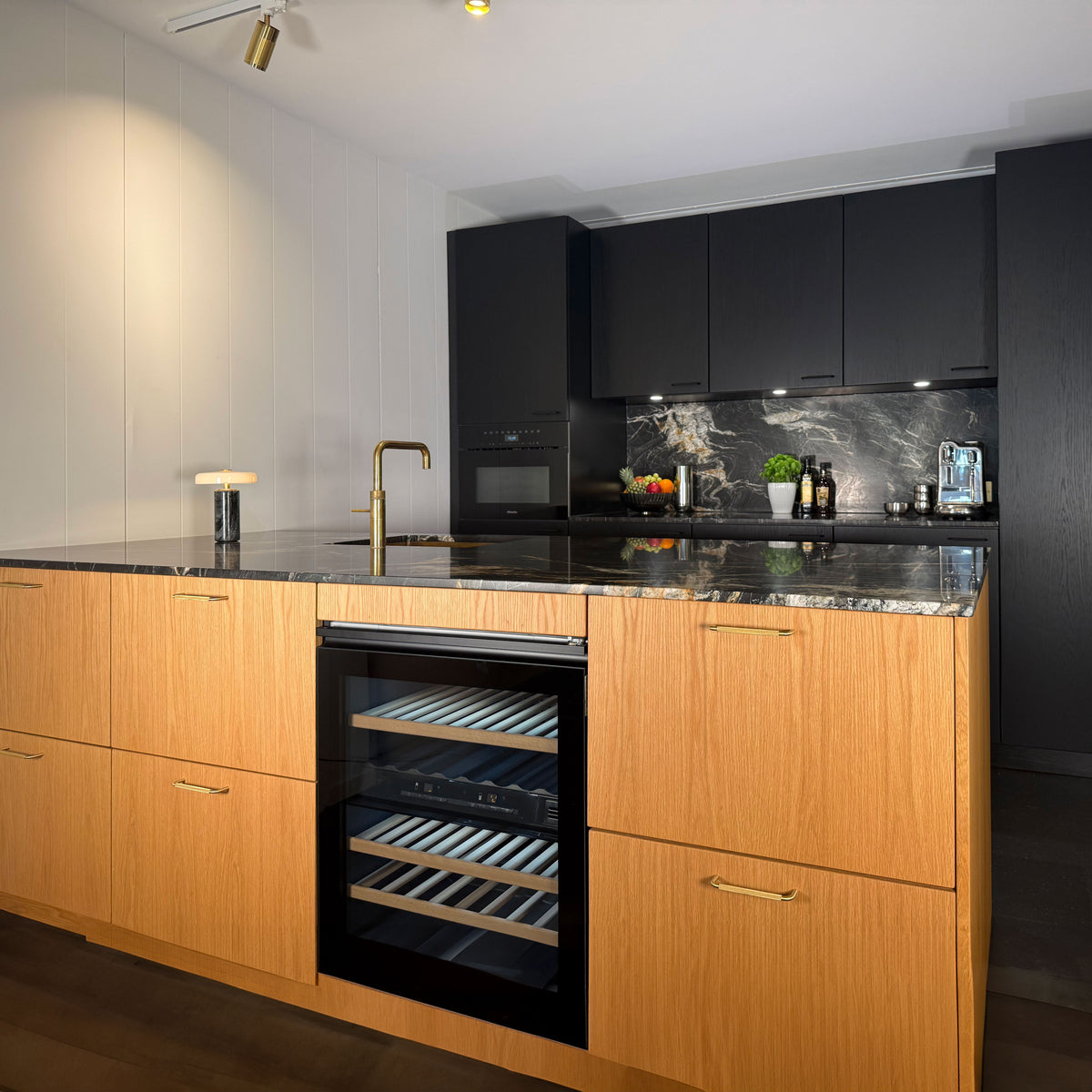 Østerbro diamond-cut cabinet handle in brushed brass, unlacquered • Chr. Jørgensen