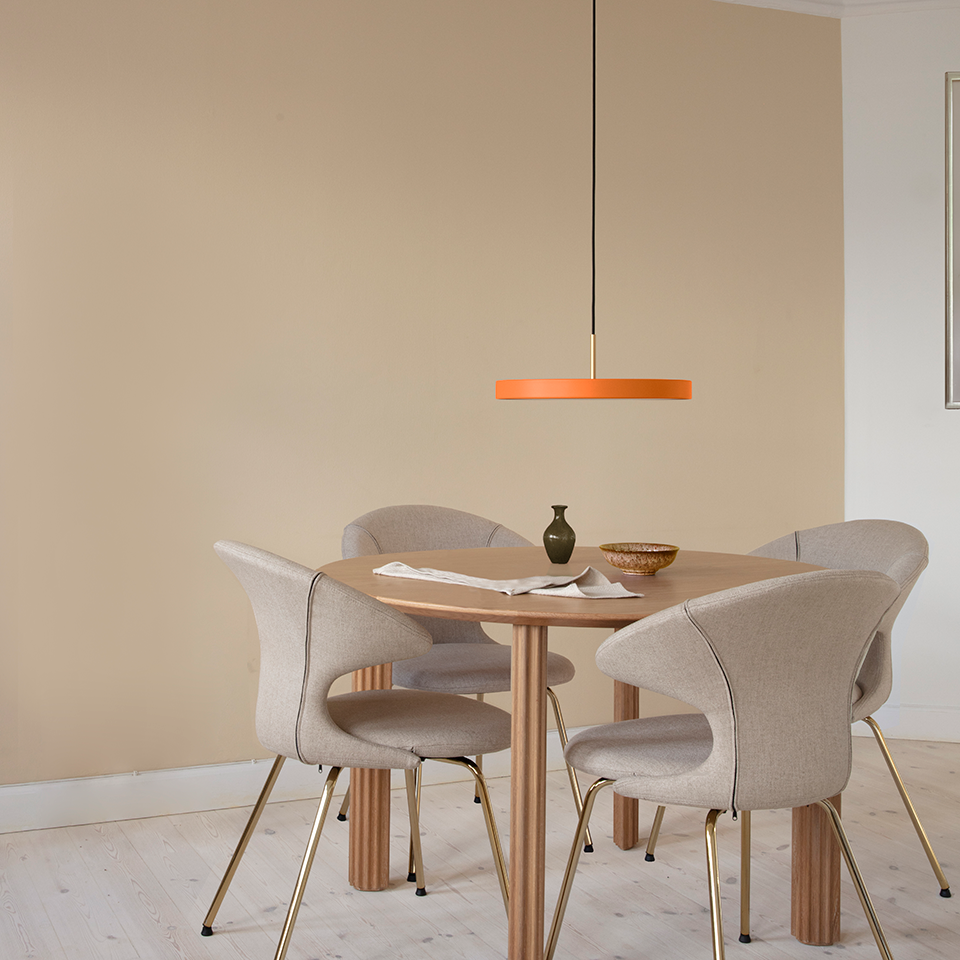 Asteria pendel, orange og messing • UMAGE - Copenhagenhomedesign