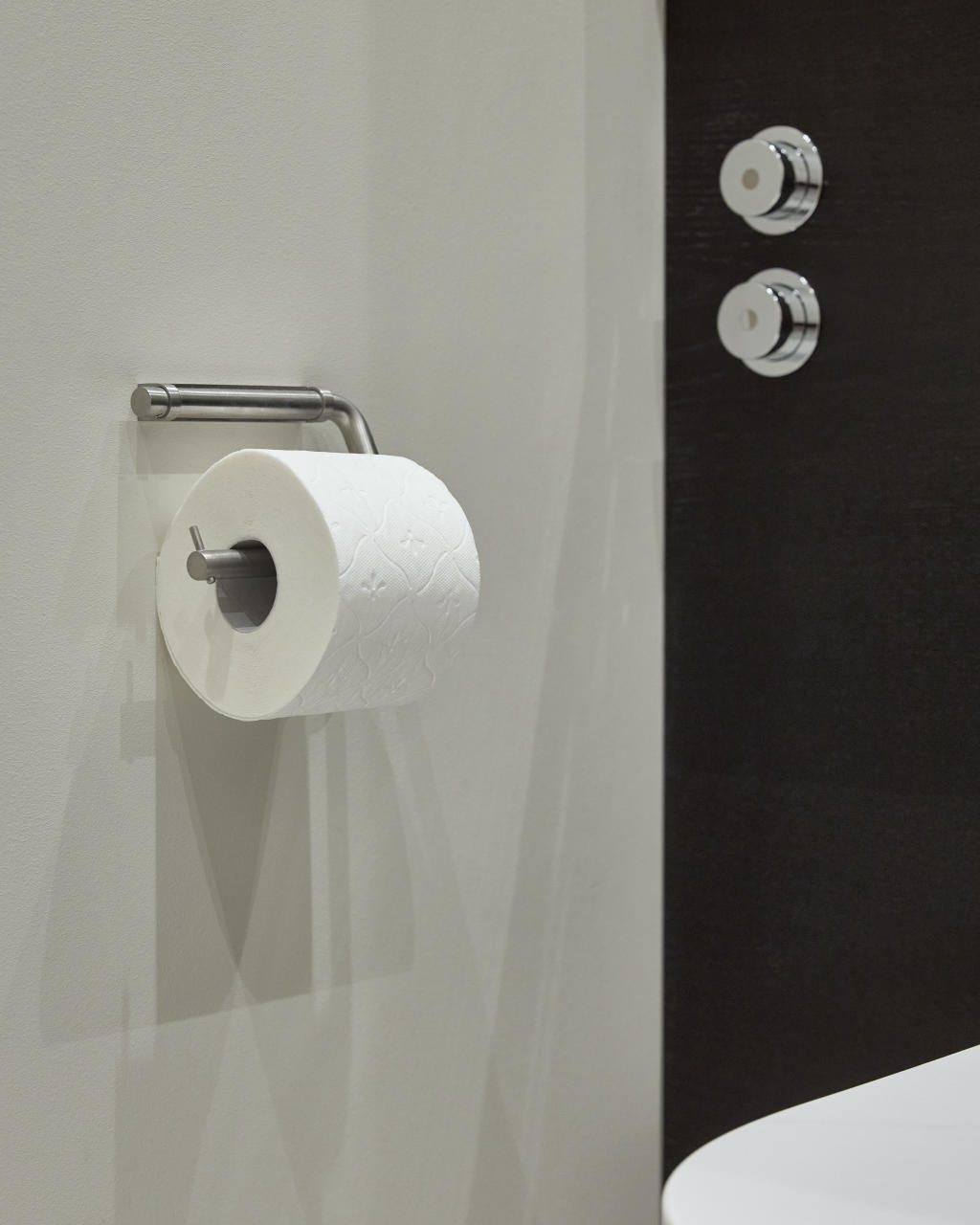 Toiletrulleholder, børstet rustfrit stål • d line - Copenhagenhomedesign