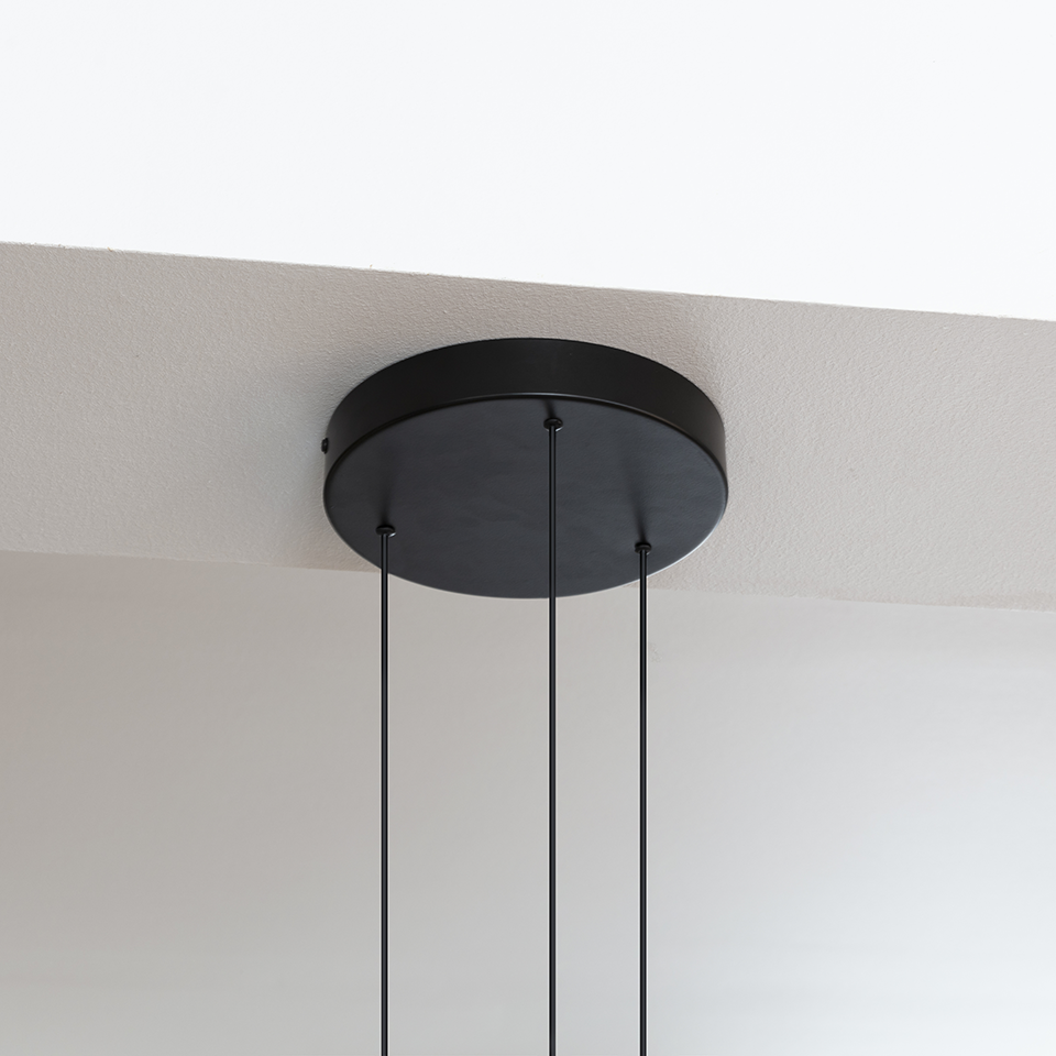 Rosette Mini Cluster 3, loftroset med ledning og fatning 3 x G4, sort • UMAGE - Copenhagenhomedesign