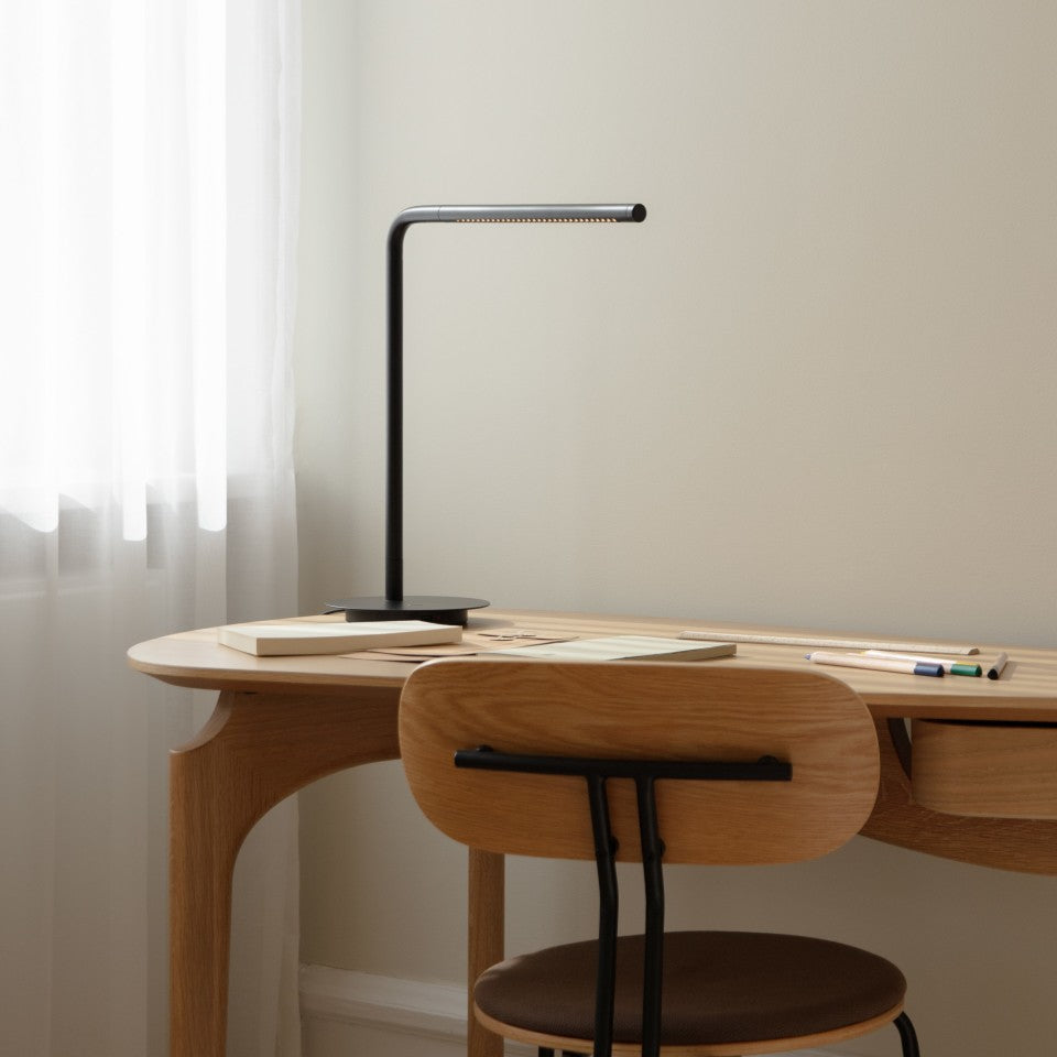Omni Table bordlampe, sort • UMAGE - Copenhagenhomedesign