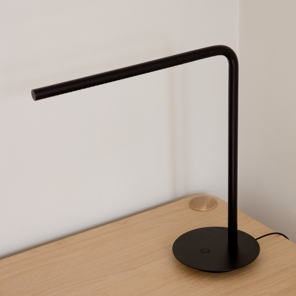 Omni Table bordlampe, sort • UMAGE - Copenhagenhomedesign