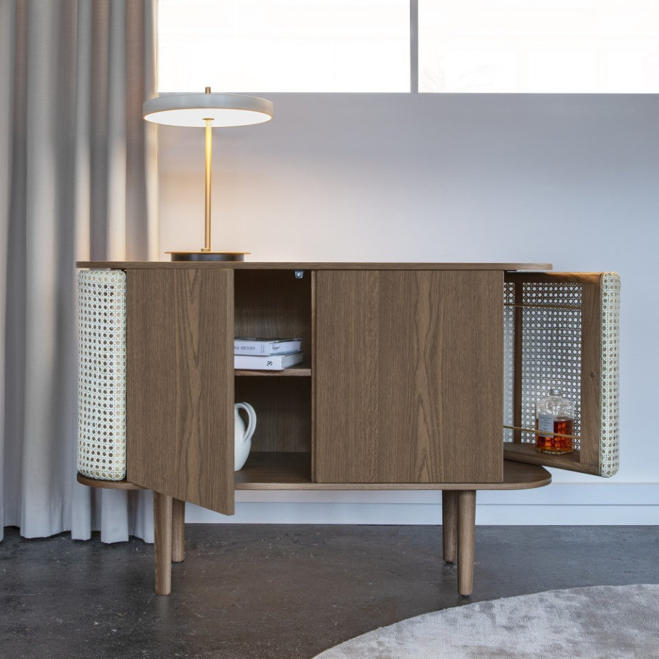 Asteria Table bordlampe, hvid og messing • UMAGE - Copenhagenhomedesign