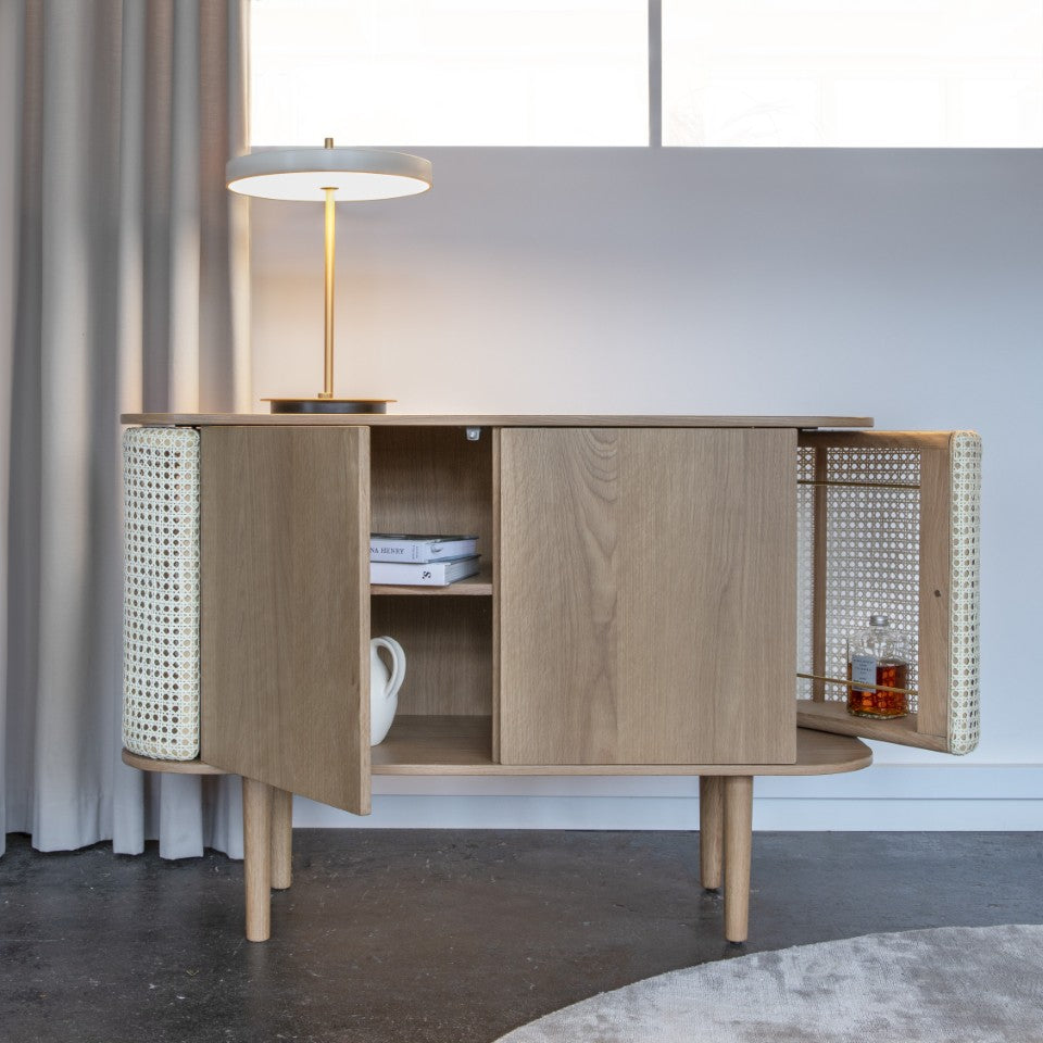 Asteria Table bordlampe, hvid og messing • UMAGE - Copenhagenhomedesign