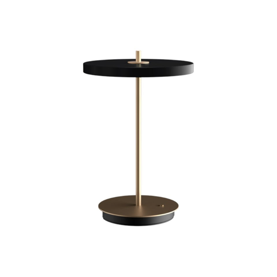 Asteria Move portable bordlampe, sort og messing • UMAGE - Copenhagenhomedesign