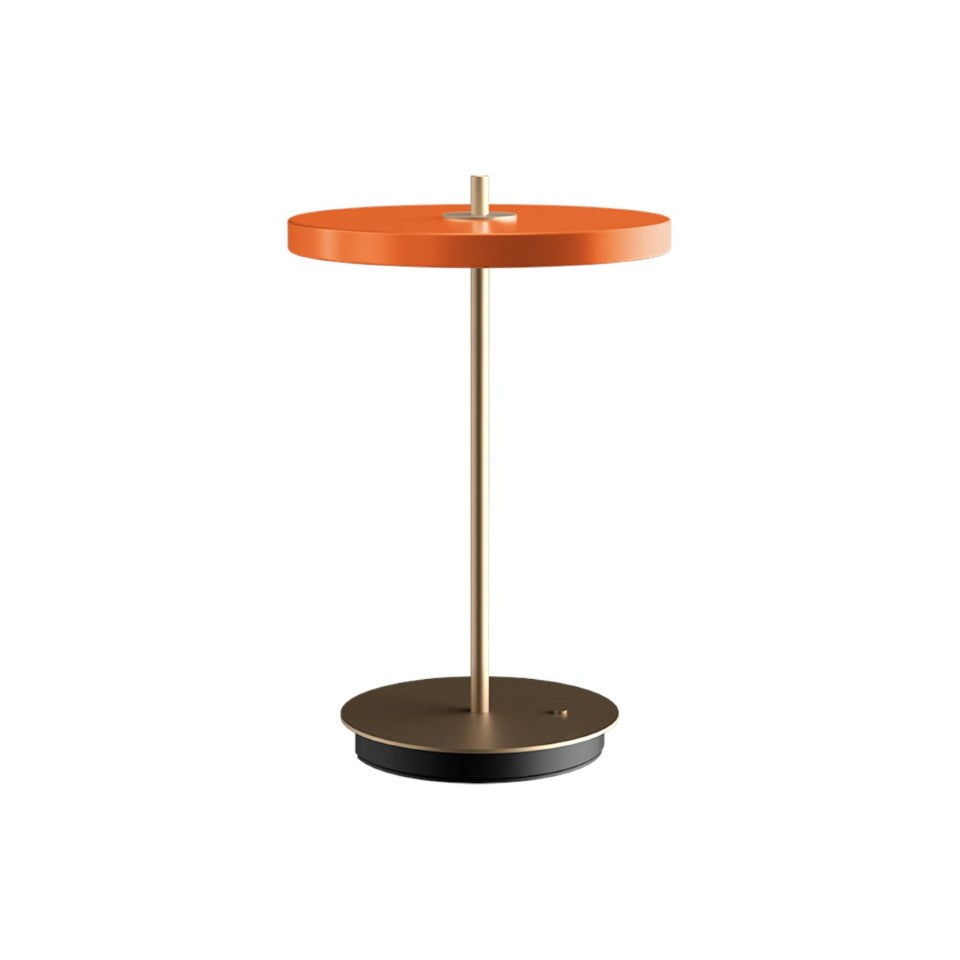 Asteria Move portable bordlampe, orange og messing • UMAGE - Copenhagenhomedesign