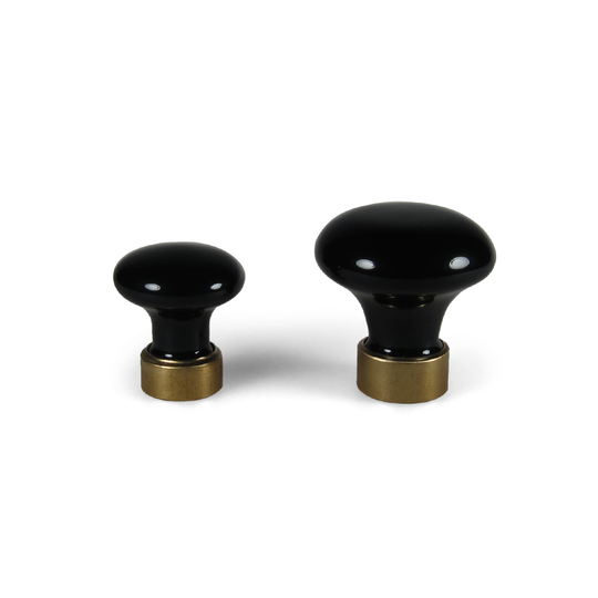 Hornbæk • Classic porcelain knob with brass base