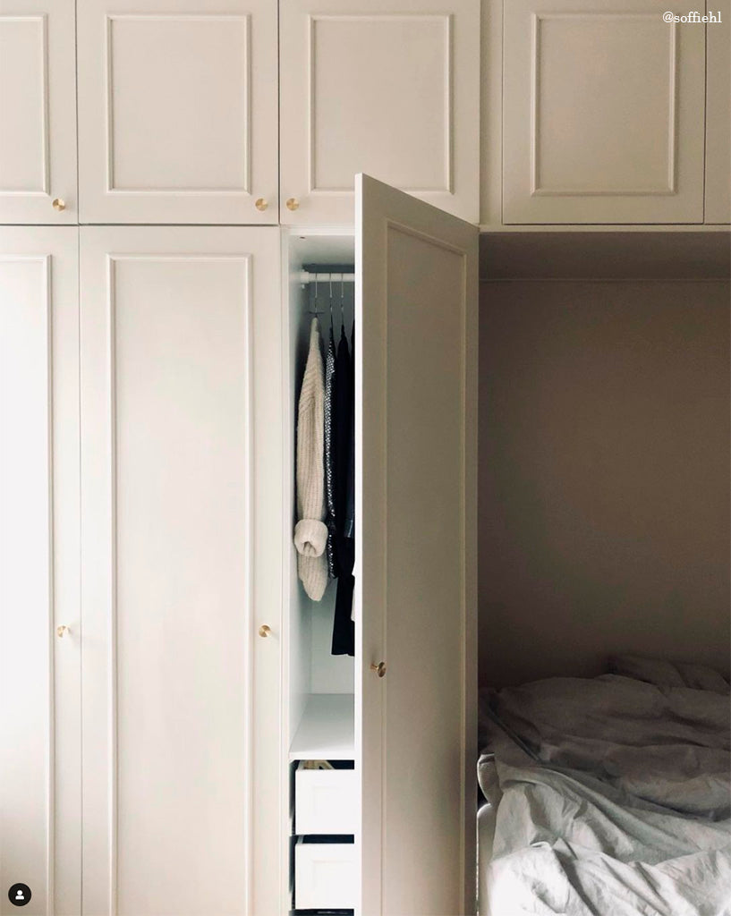 Møbelknop i børstet messing uden lak, Ø 30 mm - København • Chr. Jørgensen - Copenhagenhomedesign