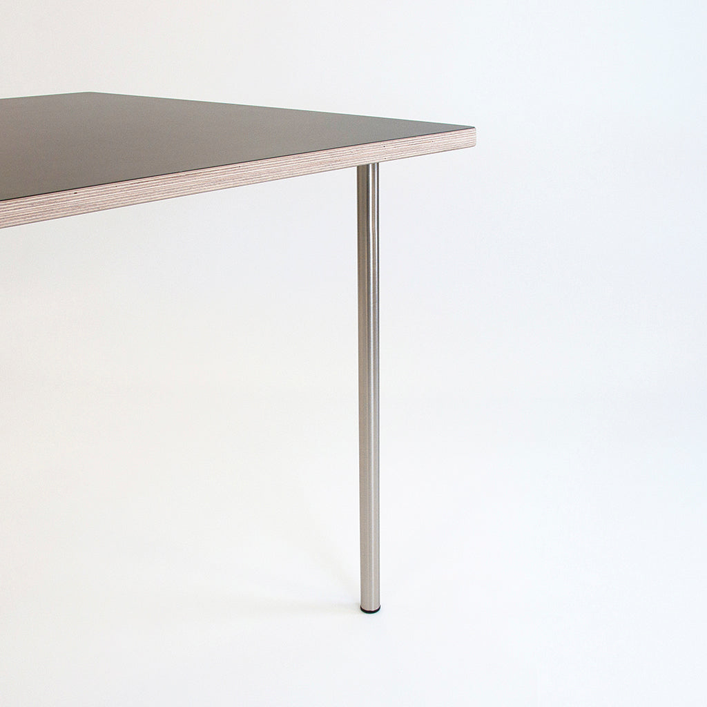 Multi ben i børstet stål i Ø30 mm. (1 sæt = 4 stk.) - Copenhagenhomedesign