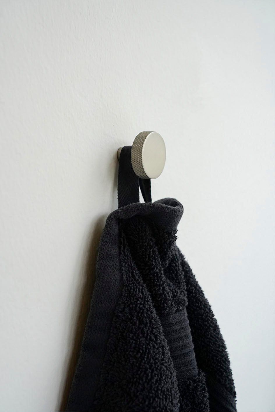 Møbelknop med diamond cut i rustfrit stål look - Østerbro • Chr. Jørgensen - Copenhagenhomedesign