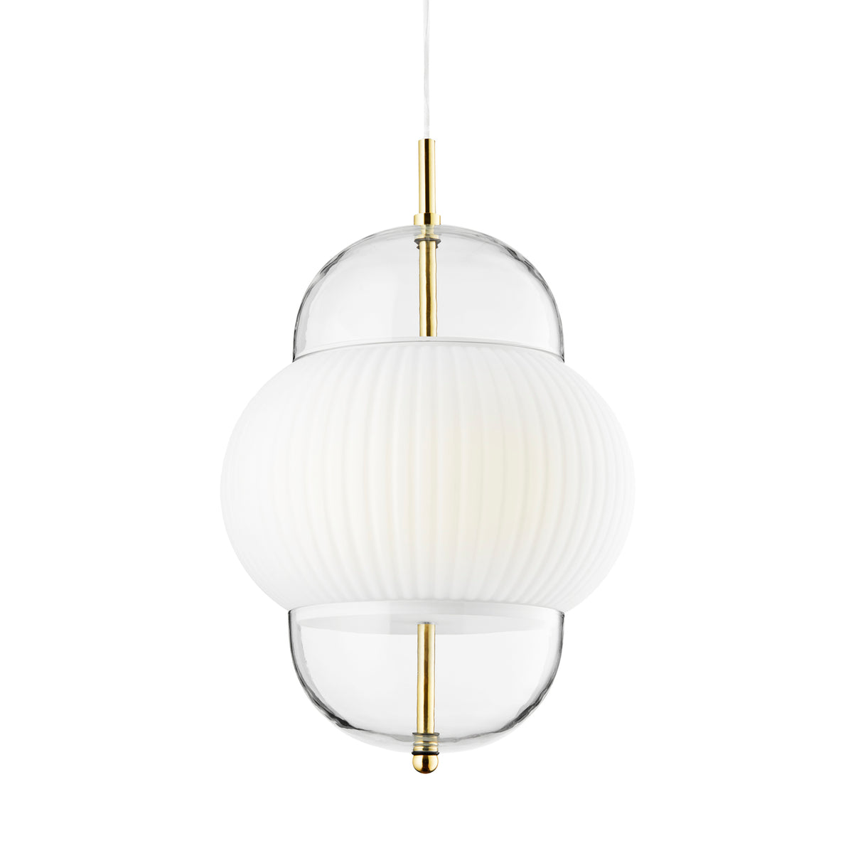 Lampe i klart glas og mat hvidplisseret glas. Derudover har lampen detaljer i messing og en hvid stofledning.
